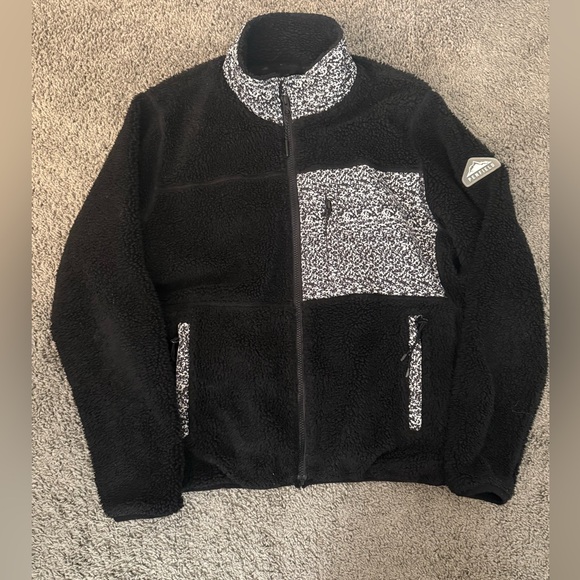 Penfield Jackets & Blazers - Penfield Womens Mattawa Fleece - Black and White Composition Pattern